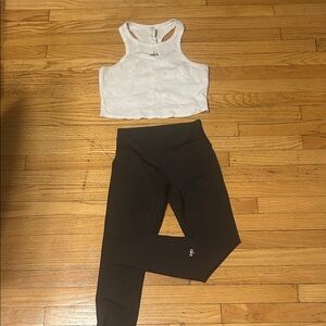 ALO Yoga Women's Black Leggings